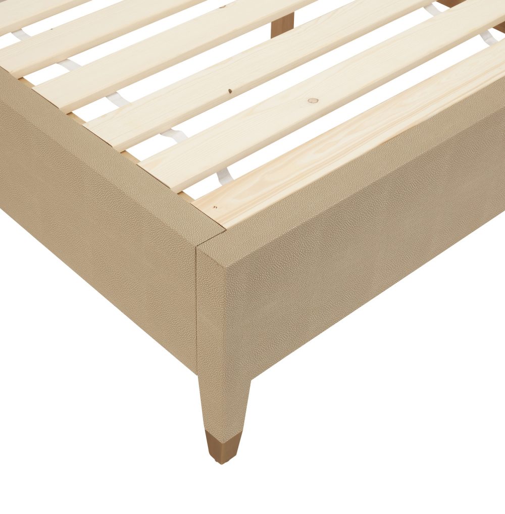 Richmond Shagreen King Size Winged Back Bed - Image 11